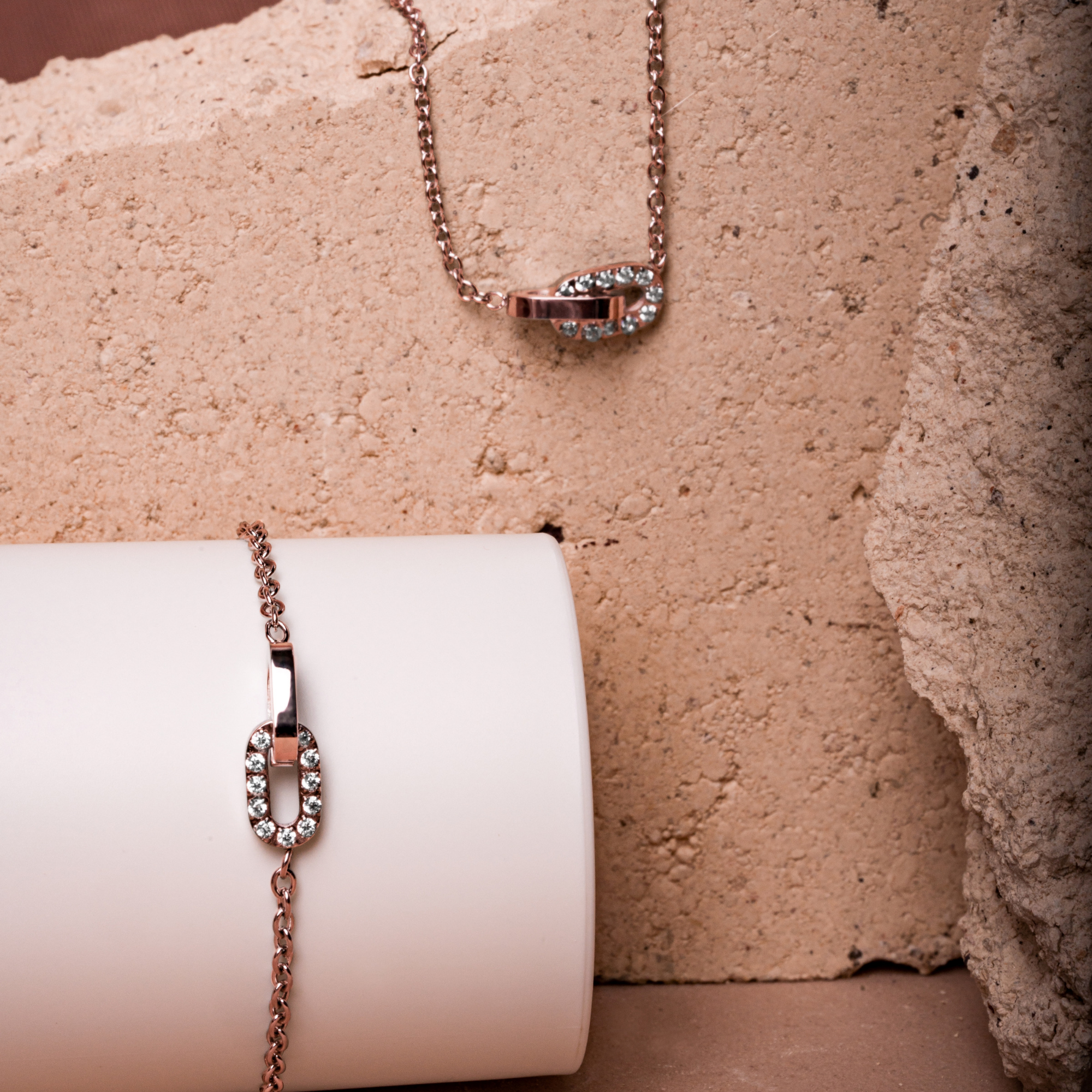 Bracelet et Collier pendentif pour meilleure amie 2 maillons acier inoxydable argent avec pierres hypoallergénique et résistant à la ternissure rose gold MIA JWL