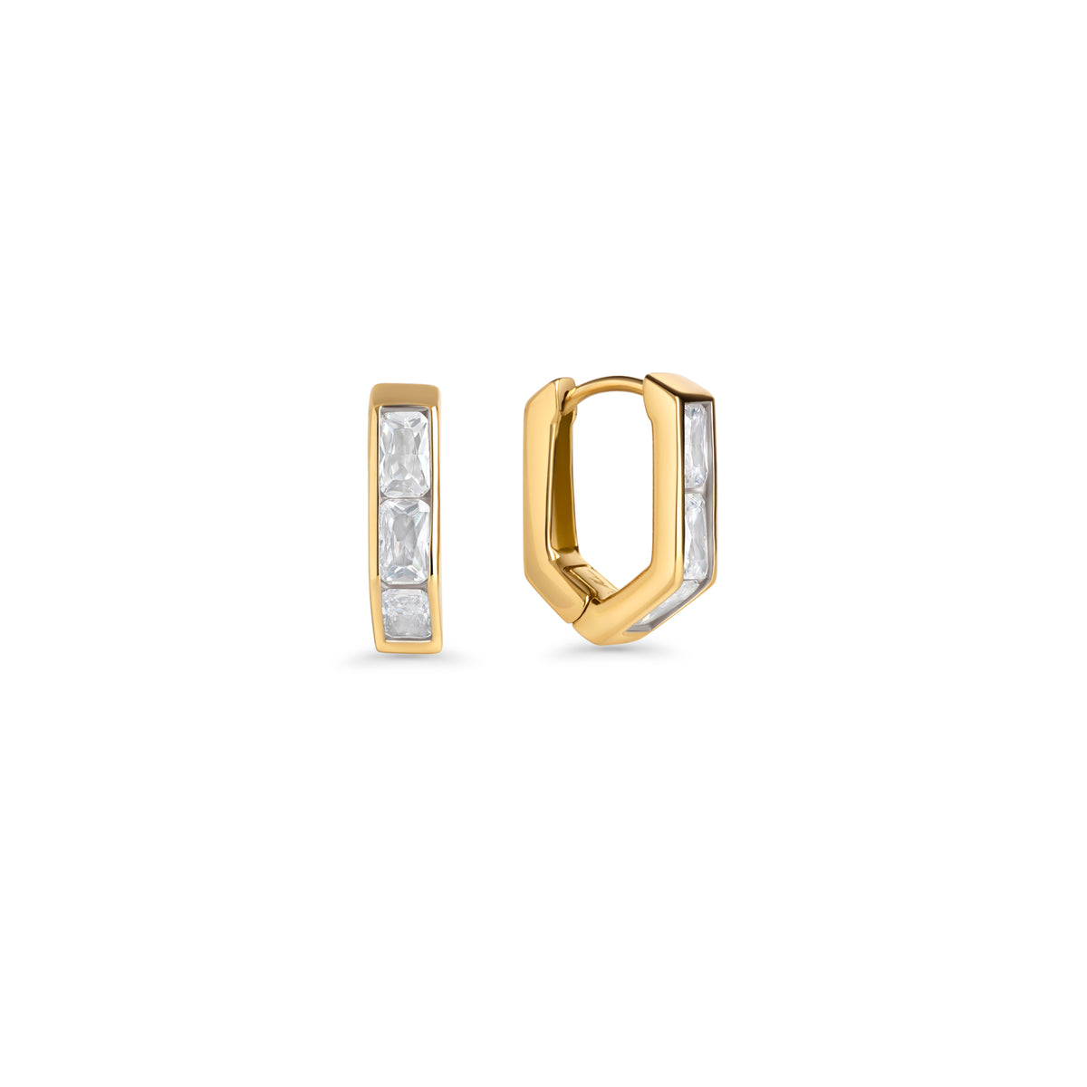 Gold angular hoop earrings set with baguette-cut clear stones on a white background. Nickel-free, waterproof & tarnish-resistant stainless steel earrings for sensitive skin, minimalist luxury jewelry by Mia Bijoux Canada.

Boucles d'oreilles anneaux dorées de forme angulaire serties de pierres transparentes taille baguette sur fond blanc. Boucles d'oreilles en acier inoxydable sans nickel, résistantes à l'eau et anti-ternissement pour peaux sensibles, bijouterie de luxe minimaliste par Mia Bijoux Canada.
