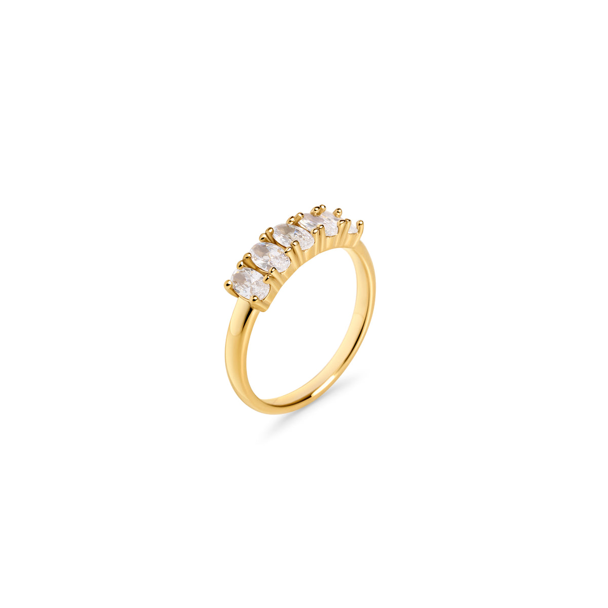 Delicate gold ring set with a row of oval clear stones on a white background. Nickel-free, waterproof & tarnish-resistant stainless steel ring for sensitive skin, minimalist luxury jewelry by Mia Bijoux Canada.

Bague délicate dorée sertie d'une rangée de pierres transparentes ovales sur fond blanc. Bague en acier inoxydable sans nickel, résistante à l'eau et anti-ternissement pour peaux sensibles, bijouterie de luxe minimaliste par Mia Bijoux Canada.