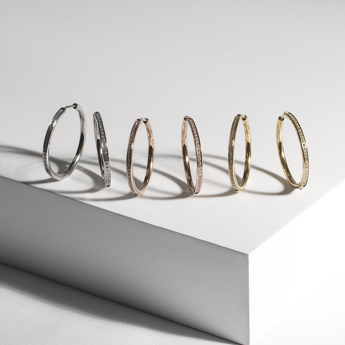 eternity-hoop-earrings-hypoallergenic-stainless-T217E005AR-MIA